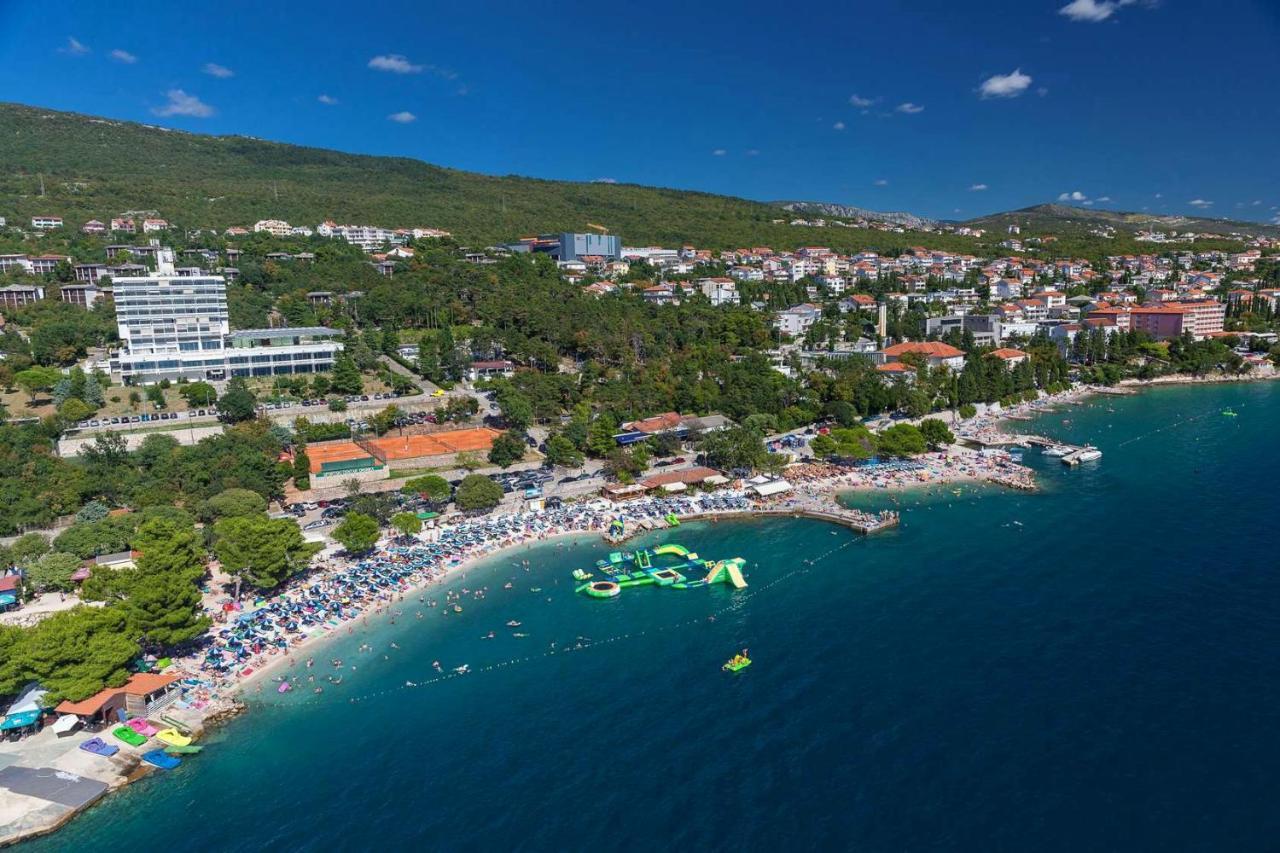 Apartments With A Parking Space Dramalj, Crikvenica - 5576 Экстерьер фото